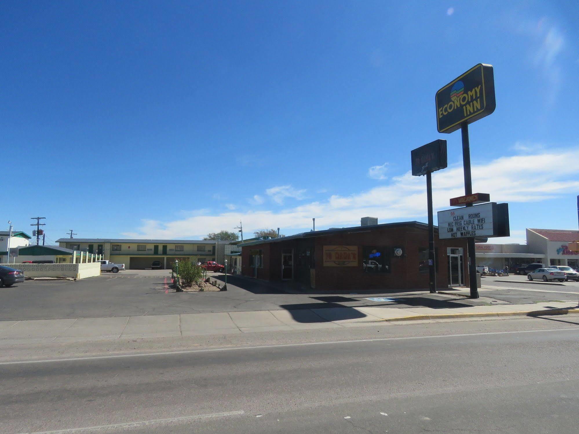 Economy Motel 2*
