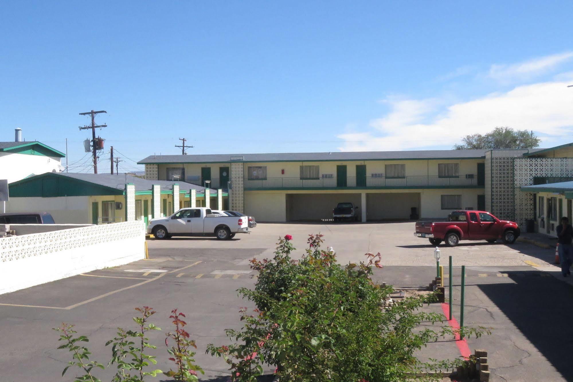 Motel Economy Socorro