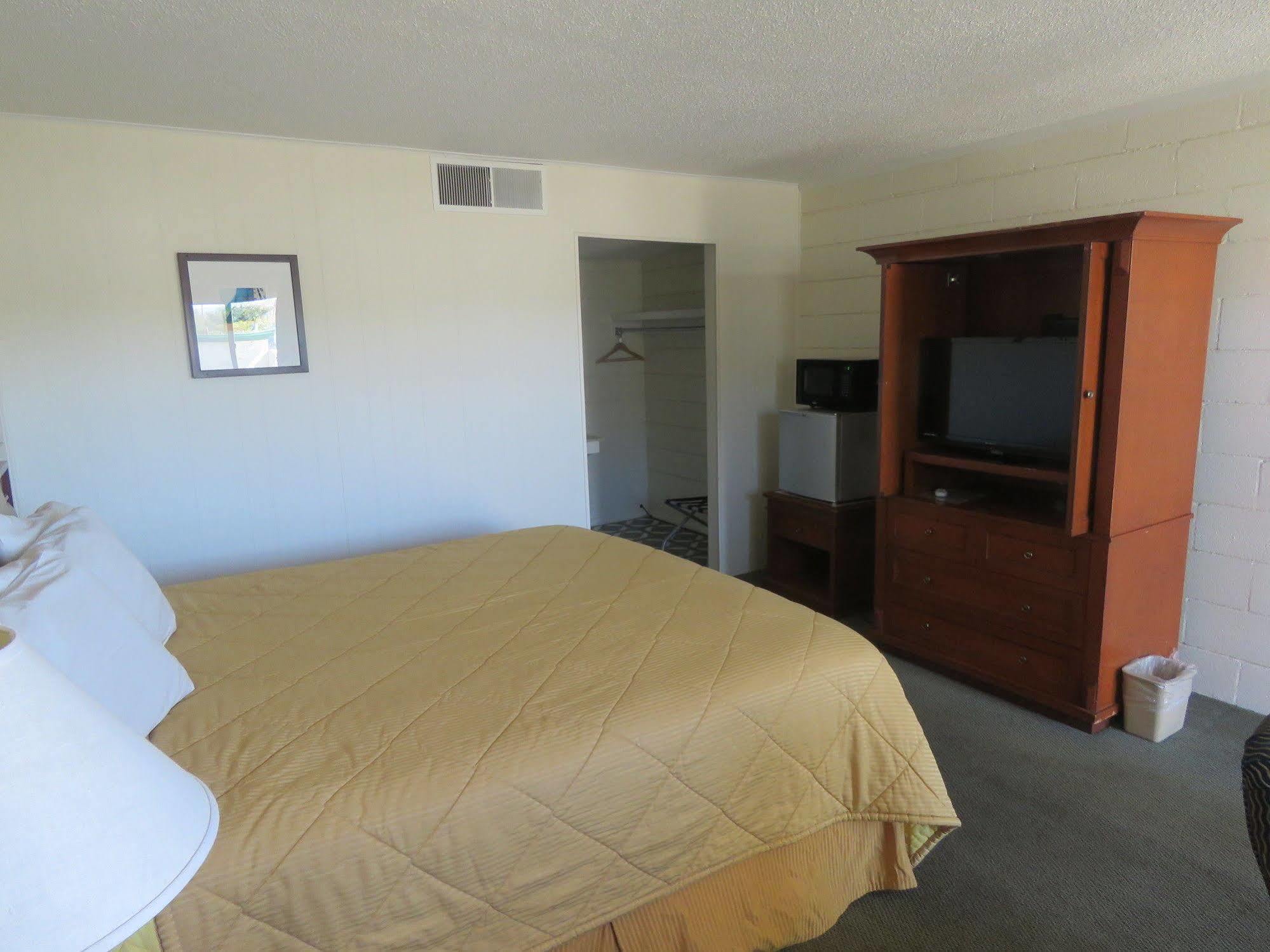 Economy Motel