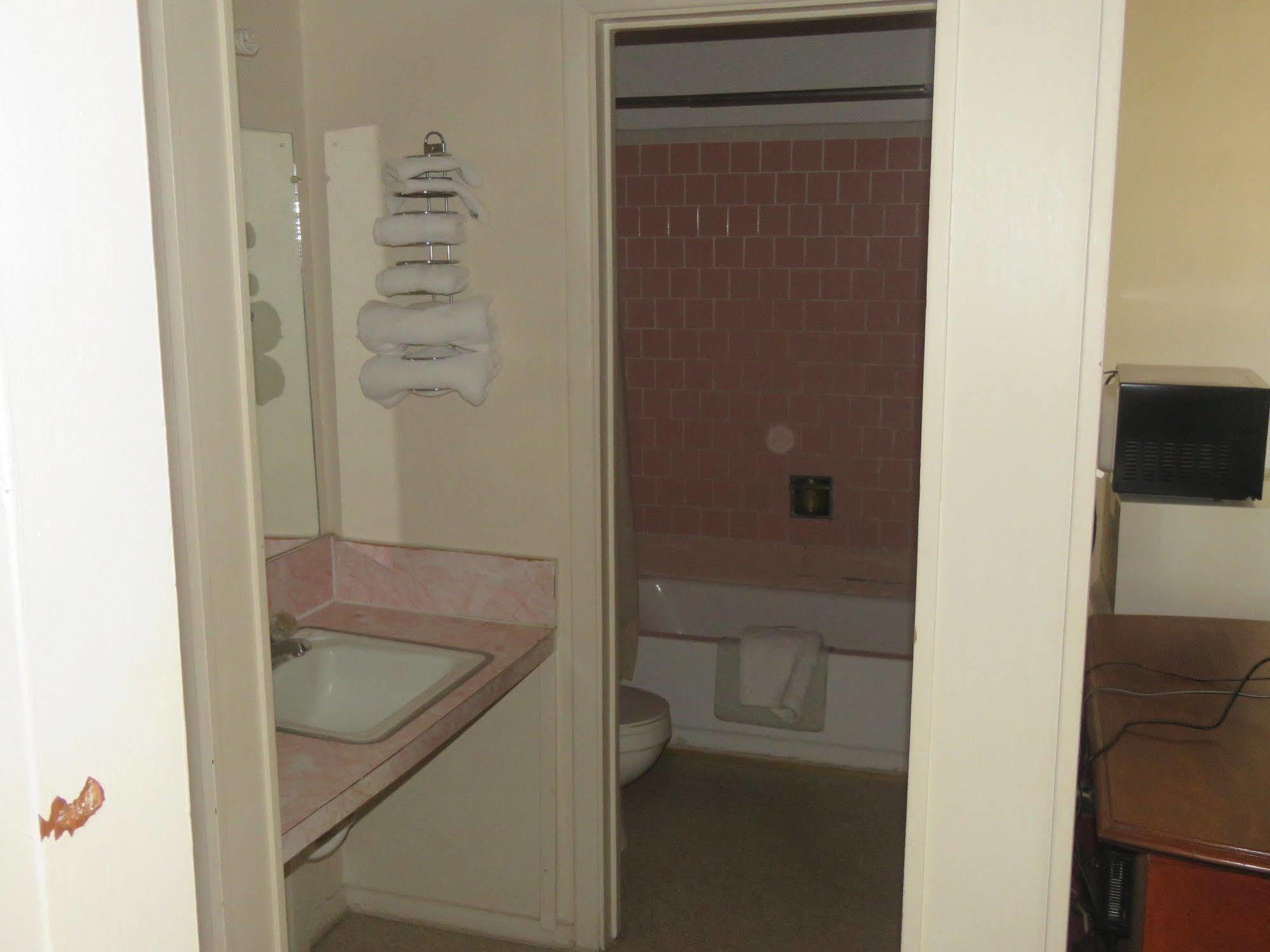 Economy Motel Socorro